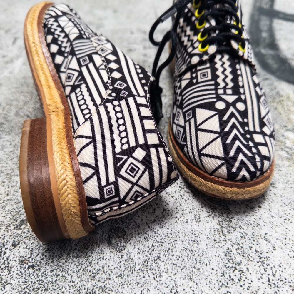 Matiko Black and White Geometric Tribal Print Espadrille Oxford Shoes Size 6 - Picture 6 of 10